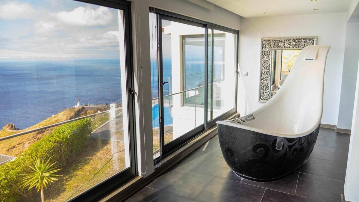 Zula House - Stunning Villa Spectacular Location Caniço Kültér fotó
